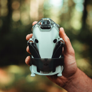 DJI Mini 4 Pro Fly More Combo