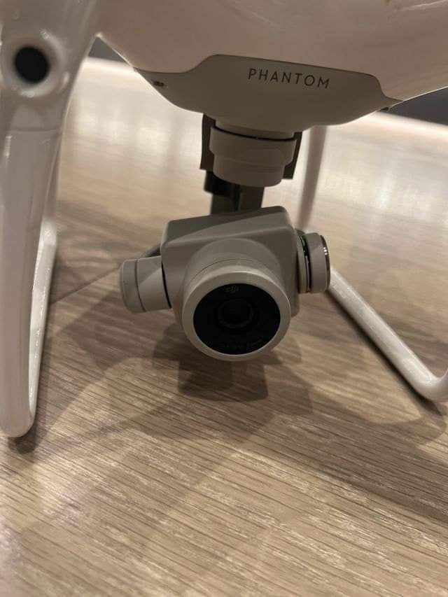 DJI Phantom 4 Pro Fly More Combo - Image 4